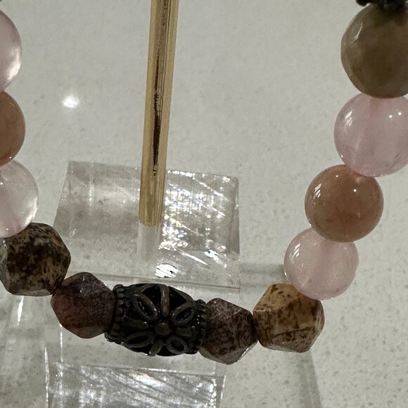 Gorgeous Mixed Stone Stretch Bracelet - Picture 4 of 6